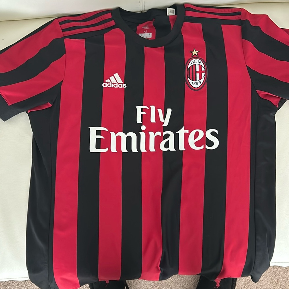 Fly emirates jersey